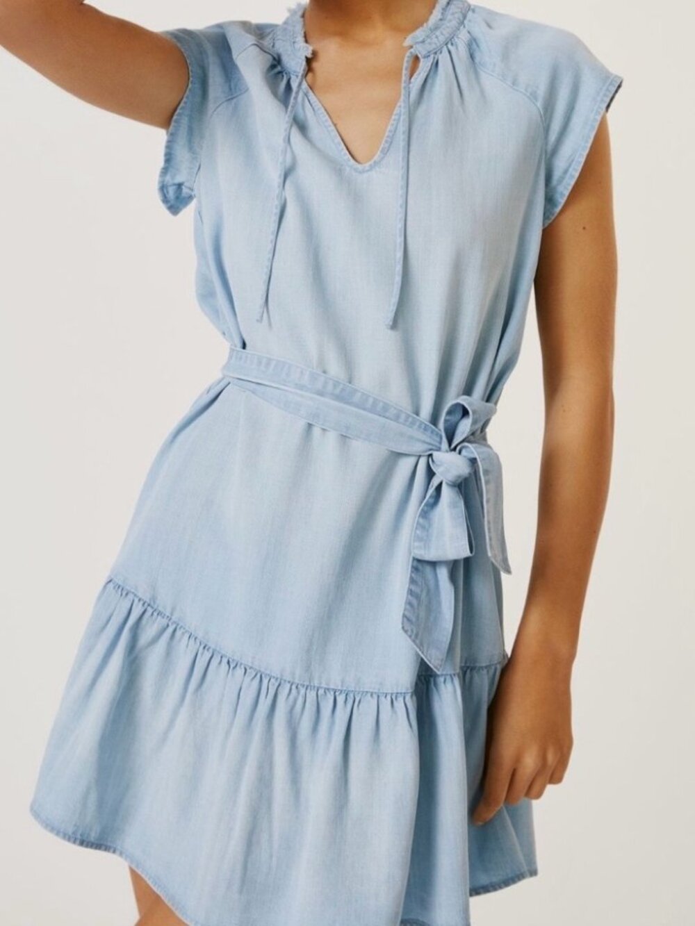 Cloth & Stone Anthropologie Light Blue Tie Waist Mini Dress - Medium